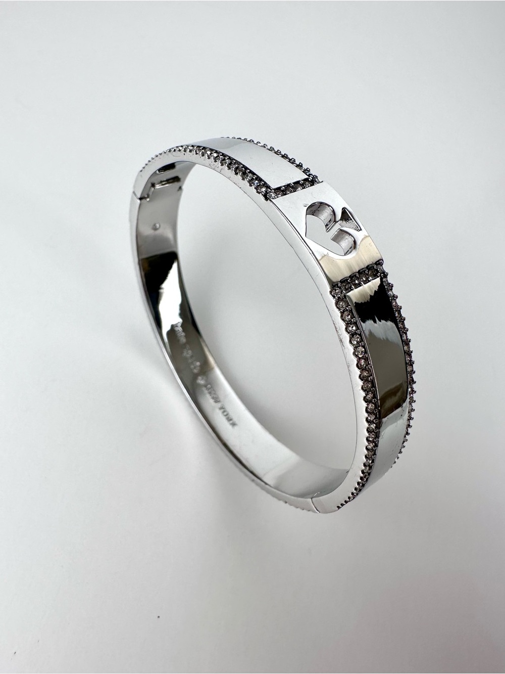 Y2K Kate Spade New York Silver Tone Crystal Spade Hinged Bangle Bracelet - Picture 8 of 12